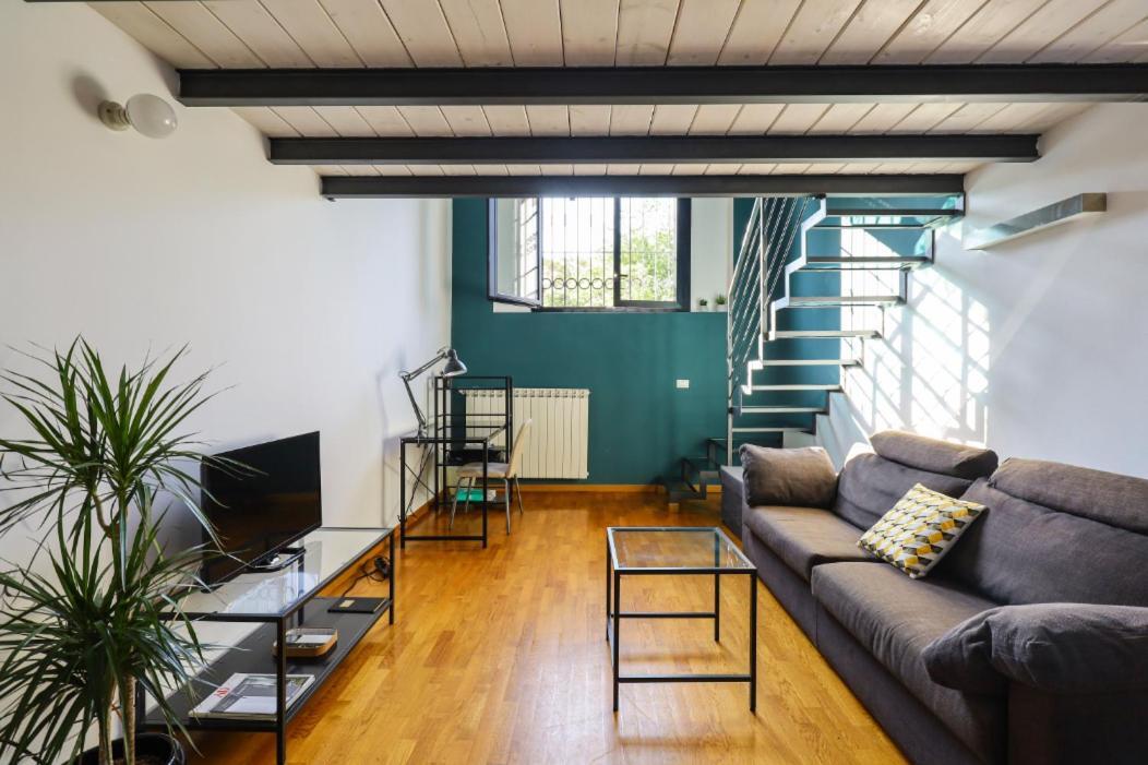 Paki Home Nel Cuore Dei Navigli Di Milano Exterior photo