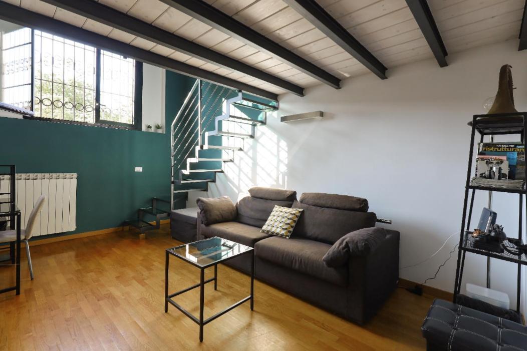 Paki Home Nel Cuore Dei Navigli Di Milano Exterior photo