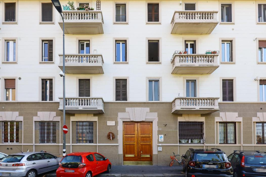 Paki Home Nel Cuore Dei Navigli Di Milano Exterior photo
